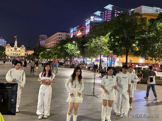 8,範五老街:最後,推薦一下胡志明市的酒吧文化.