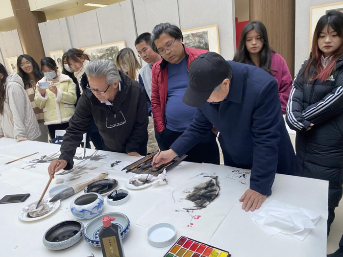 济南市历城美术馆书画雅集十人展开幕|济南市|美术馆|书画_新浪新闻