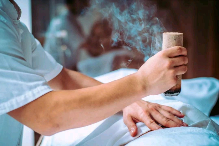 艾灸疗法是一种公认的可激发人体免疫系统的方法,能够促进身体新陈