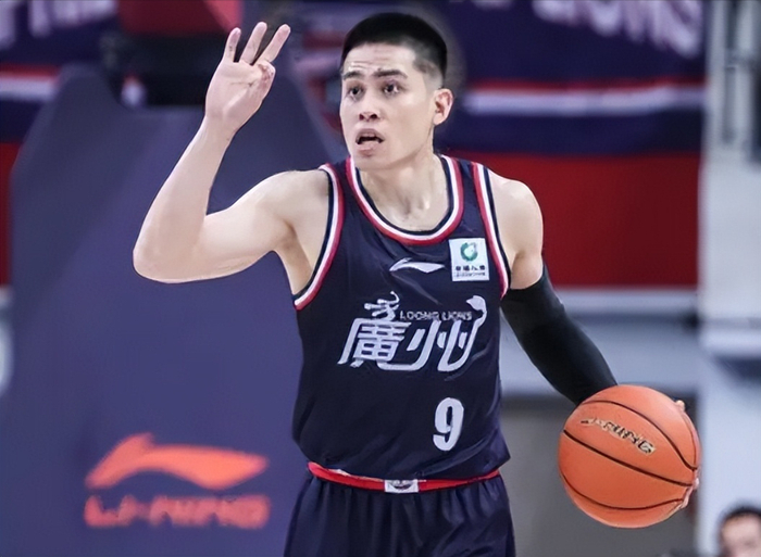 双外39分,陈盈骏葬送,崔永熙工具人,老叔引争议|陈盈骏|青岛|比赛