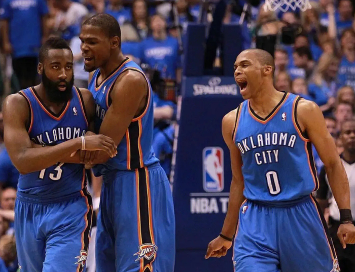 nba联盟又诞生一组三巨头,全新版雷霆三少大崛起|雷霆|篮板|班亚_新浪