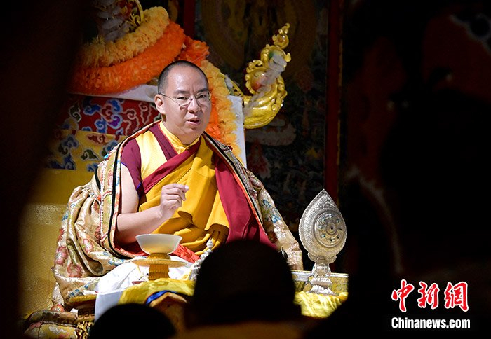 班禅在日喀则日吾其寺,扎西吉培寺讲经传法 开示僧众要与时俱进|扎西