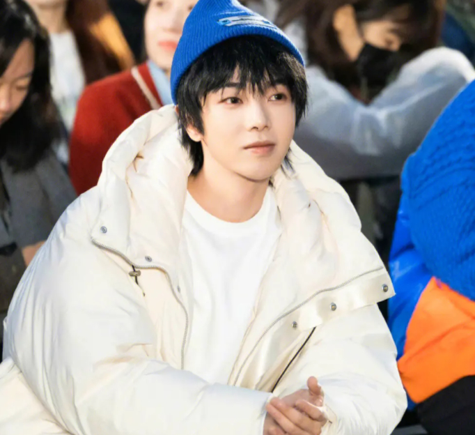 华晨宇又撒谎?何猷君人设成功?|演唱会|黄子韬|张艺兴_新浪新闻