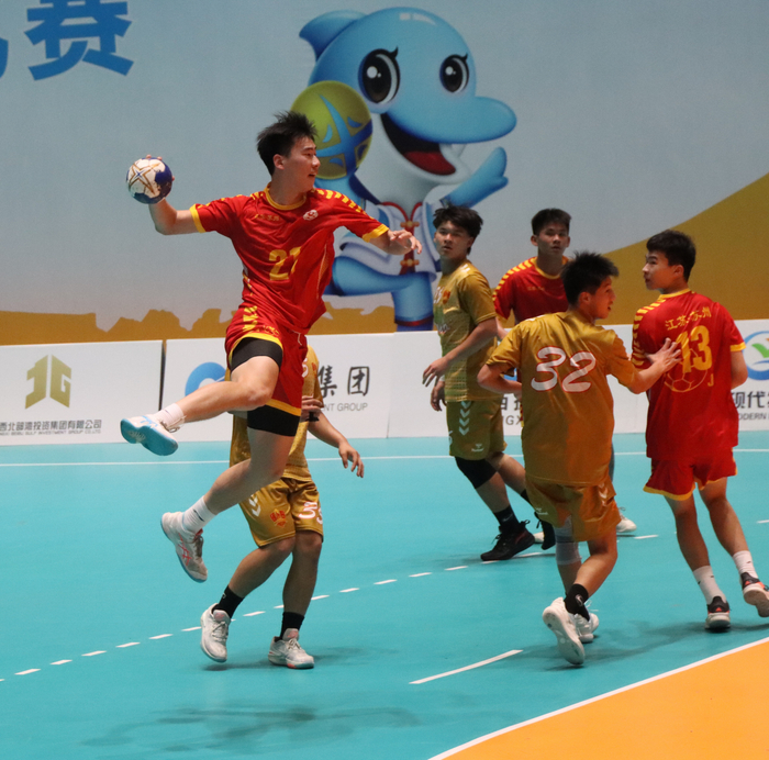 南宁队挺进学青会男子手球比赛四强|香港|江苏队|手球_新浪新闻