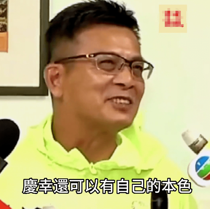 黄日华"踢人"后不道歉,反问为什么不能发火,村民扬言要扔鸡蛋|黄日华