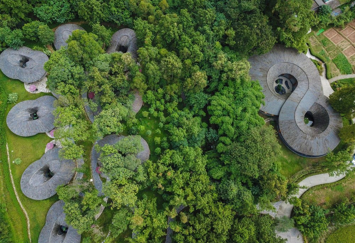 　　2019年，拥有优美川西林盘的崇州市道明镇竹艺村（胡大田/摄）