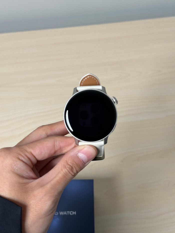 vivowatch3真机上手圆形表盘设计3d弧面玻璃