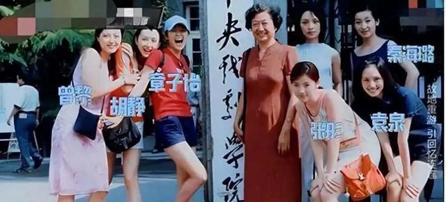 狠人胡静终于不装了!