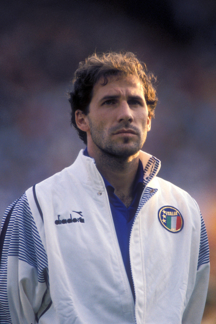 意大利传奇后卫巴雷西，他曾和意大利队一起拿下1982年世界杯冠军。