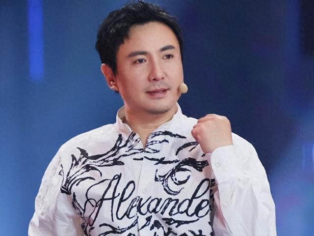 节目开黄腔金晨表情尴尬,早期还曾公开内涵张国荣|沈腾|张国荣|金晨