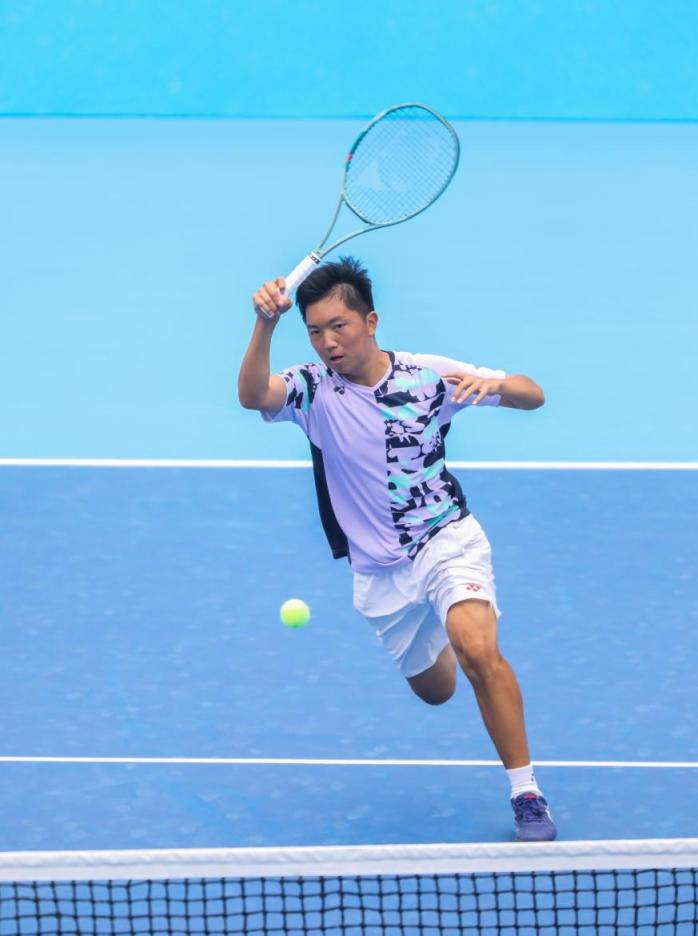 东城区代表队选手勇夺学青会网球男子单打金牌|网球|金牌_新浪新闻