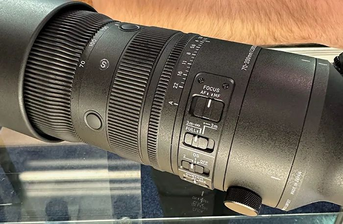 适马70-200mm fe镜头实物图曝光|适马|fe镜头|索尼_新浪新闻