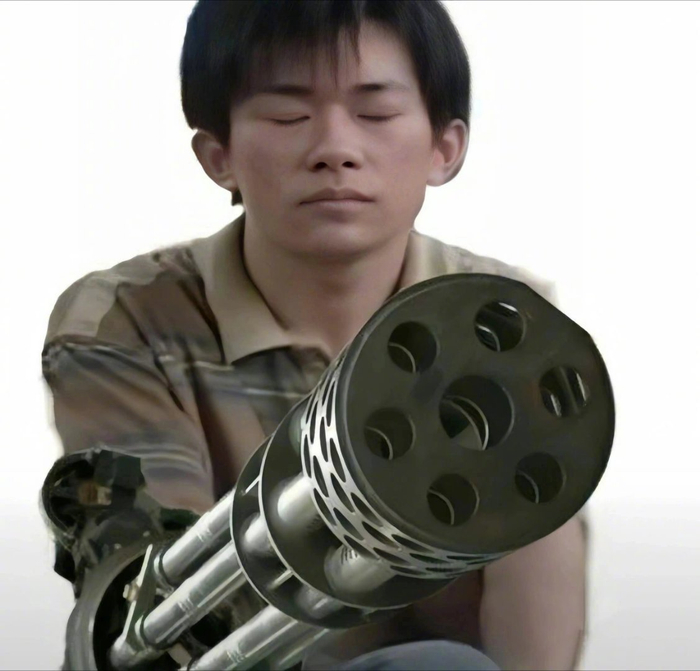 而且装备都升级了|易烊千玺|表情包_新浪新闻