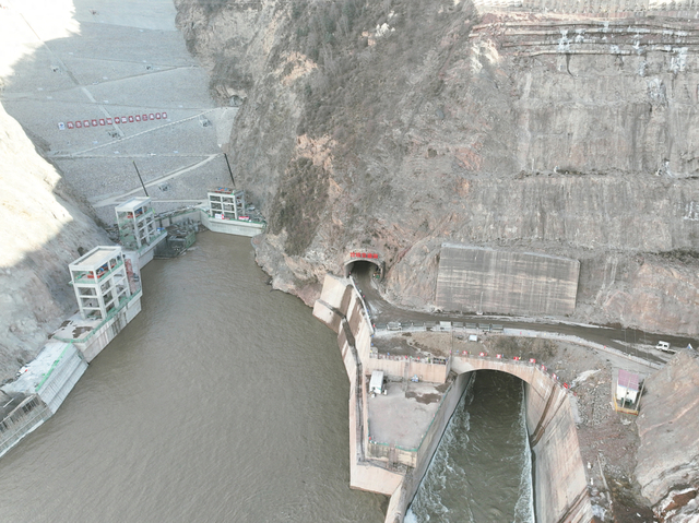 绿电延绵三江源——玛尔挡水电站正式下闸蓄水现场见闻|水电站|青海省