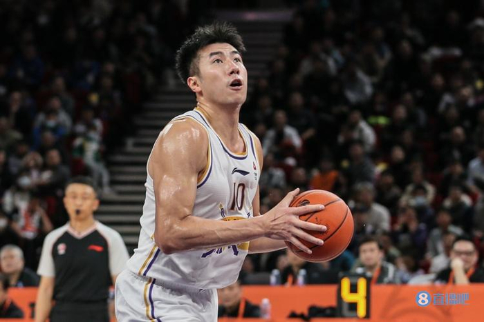 京城德比!邹雨宸:从心态,篮板和防守做起 去准备今晚的重头戏|邹雨宸|