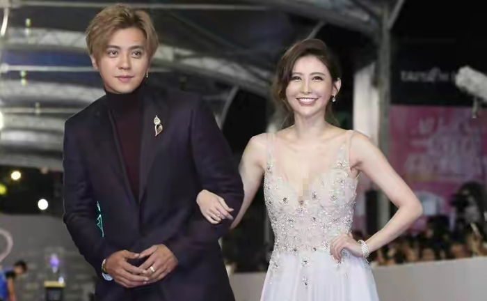 简恺乐曾是罗志祥公司旗下唯一女艺人,罗志祥非常大方,送简恺乐名牌