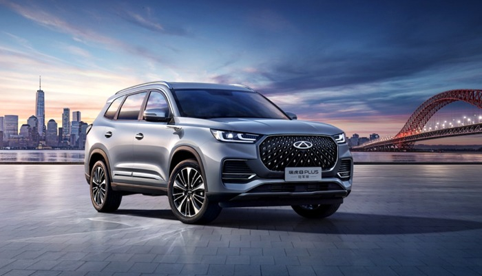 2710mm轴距,12.49万起,奇瑞瑞虎8 plus冠军版上市__财经头条