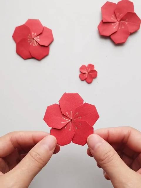 一分钟教你来折一朵梅花梅花折纸