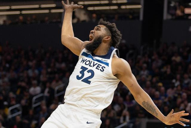 首节比赛,森林狼球星唐斯状态火热.