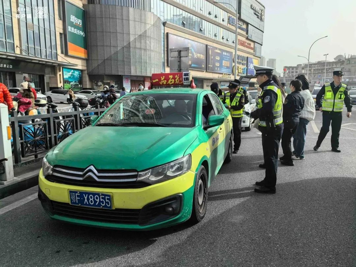 出租车|襄阳市|高铁_新浪新闻