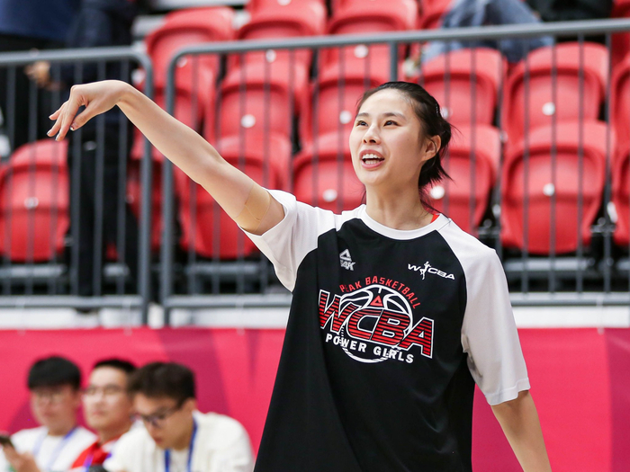 厦门女篮不敌卫冕冠军四川女篮 唐子婷单节轰17分&全场30分创新高