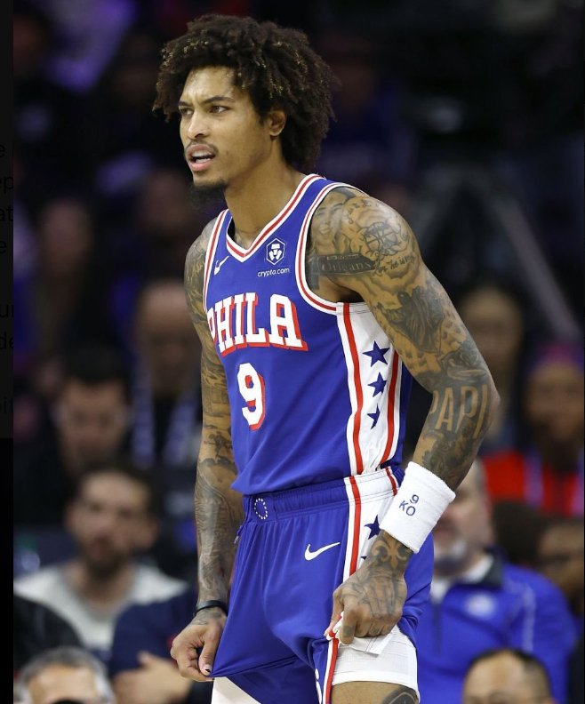 费城媒体报道,监控录像显示,没有证据表明凯利-乌布雷是被汽车撞倒