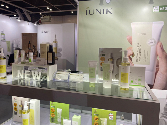 青眼摄于IUNIK展台