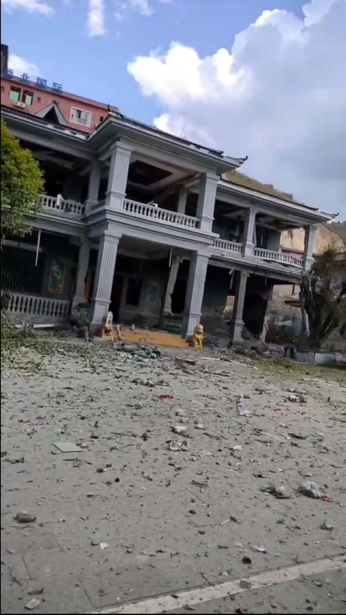 李亦安发来一段视频，明家的别墅已经人去楼空。受访者供图。