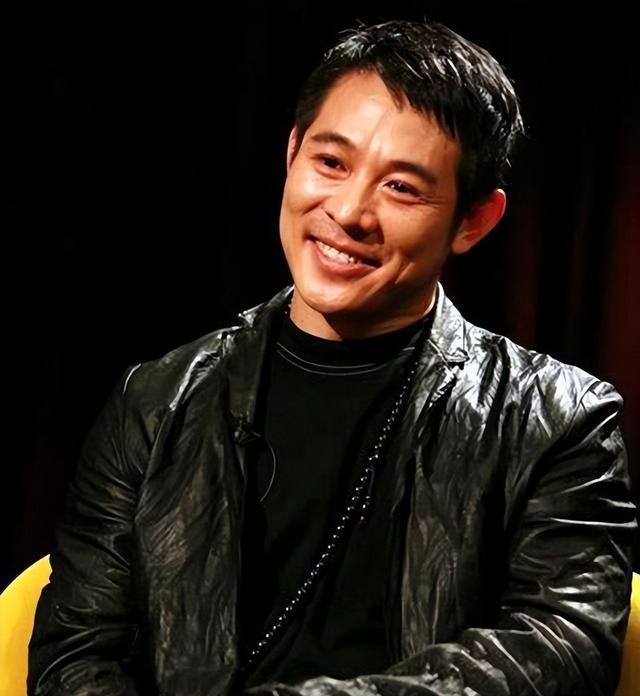 李连杰幽默回应"还没死",但在玩笑的背后,究竟藏着多少悲哀?|李连杰_