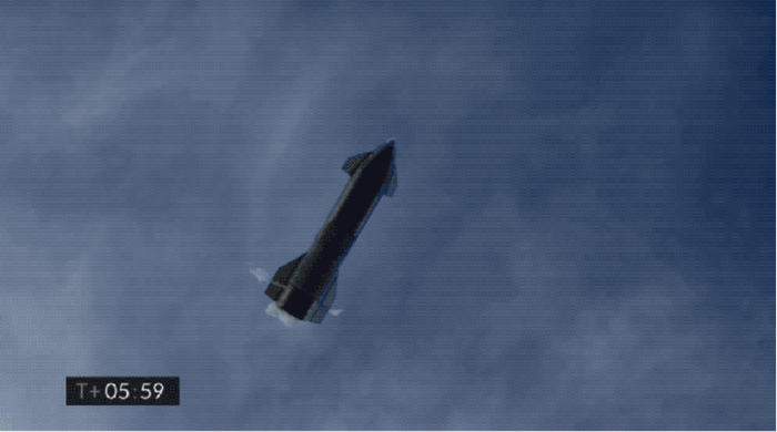 早在此前的 SN10 测试任务中，星舰已初步验证了回收着陆技术。图片来源：SpaceX
