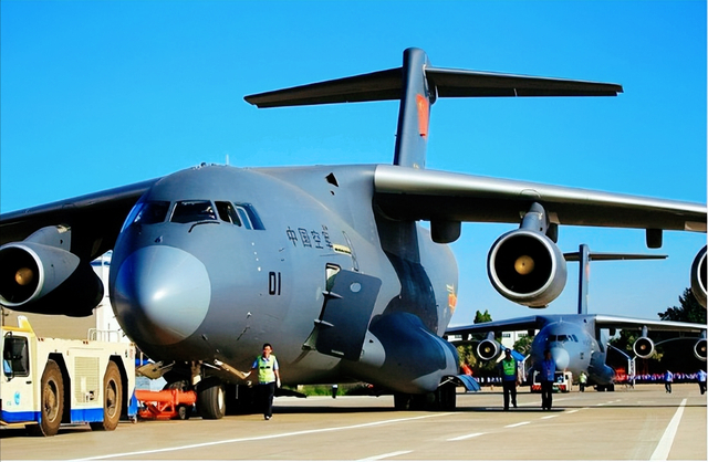 运输机|运20_新浪新闻