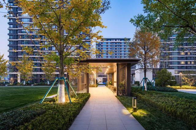 绿城·桂语听蘭实景图