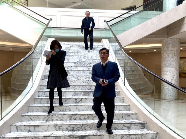 阿斯利康黄彬现身国谈现场 透露"今天只谈一个产品"|阿斯利康_新浪