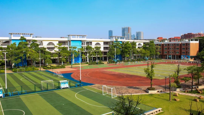 超好消息下月起东莞人可免费去市体育中心夜跑健身啦