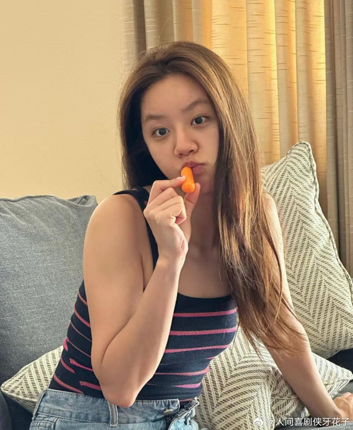 李惠利发的生图才是生图 原相机美女……|李惠利_新浪新闻