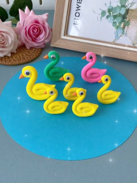 用粘土做简单可爱的小鸭子吧