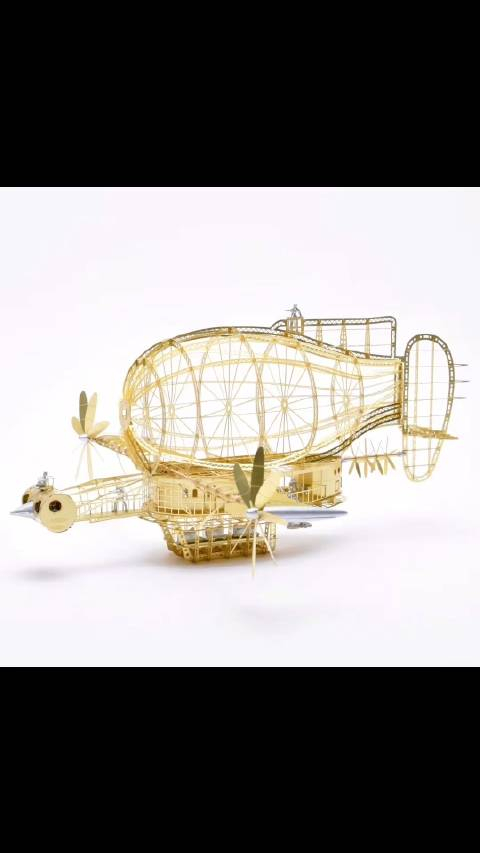 看过天空之城的朋友想起来这艘虎蛾号没