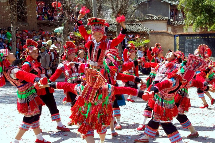 历史上的茶马古道,电影《花腰新娘》的拍摄地,mv《石屏美女俏花腰》等