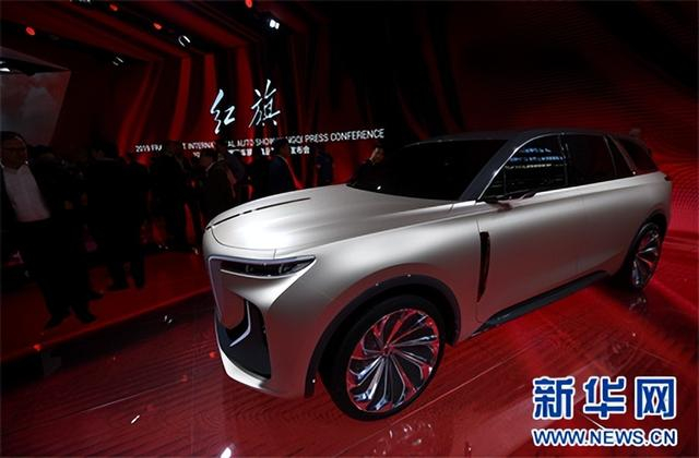 这是2019年9月10日在德国法兰克福国际车展首个媒体开放日期间拍摄的一汽红旗E115型新能源豪华车型概念车。