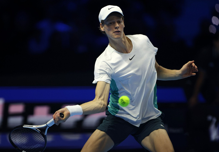 网球——atp年终总决赛:辛纳晋级决赛|辛纳|阿尔贝托|网球_新浪新闻