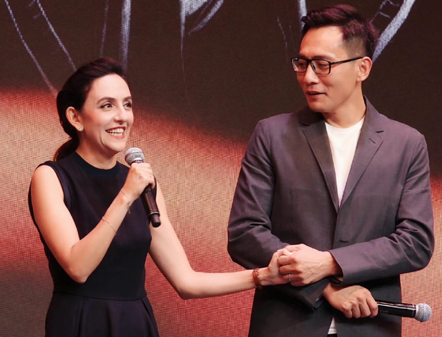 刘烨老婆安娜出生于1979年12月,毕业于巴黎大学中文系,她现任老公刘烨