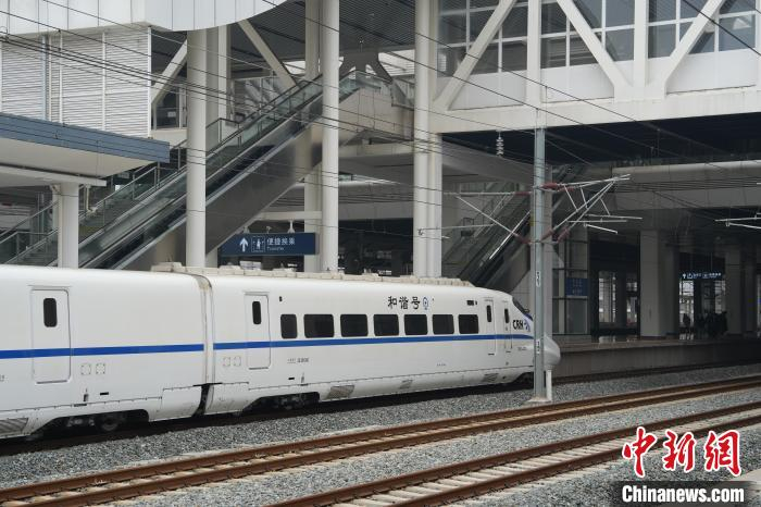 江西庐山站高架候车室钢结构i级施工 部分途经旅客列车停运|荆门市