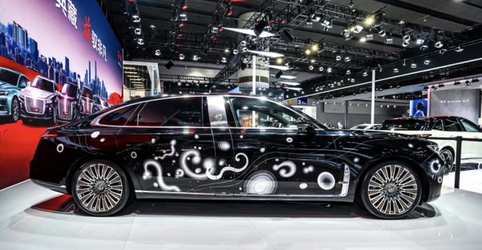 红旗车国产的真漂亮超强阵容亮相广州车展尽显豪华风范