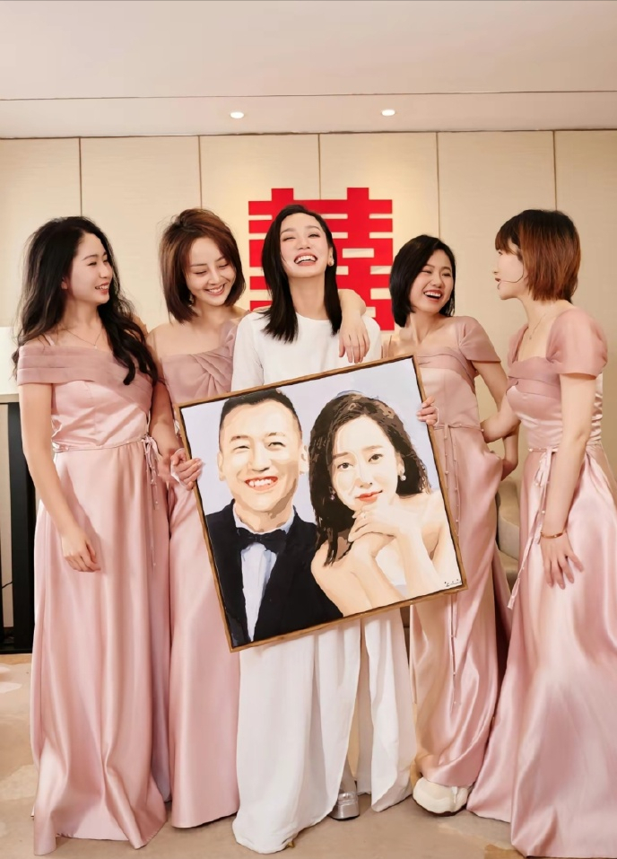 黄晓明,谭松韵等到场祝福,新娘貌美如花|董晴|戚九洲|谭松韵_新浪新闻