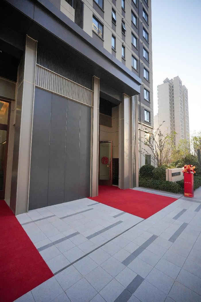 济南银丰玖玺城四期上演"交付进化论",超配兑现,实景上热搜|豪宅|社区