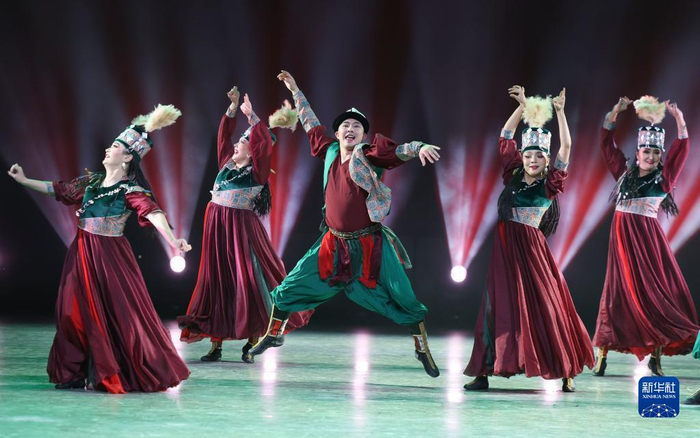 新疆第三届专业舞蹈大赛决赛启幕|新疆|舞蹈|舞蹈演员_新浪新闻
