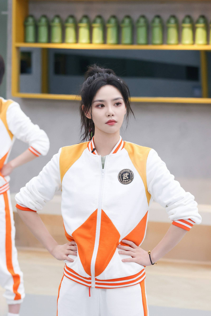 梁壁荧综艺《来者何人》开播,分班初亮相武术潜质排名第一|来者何人