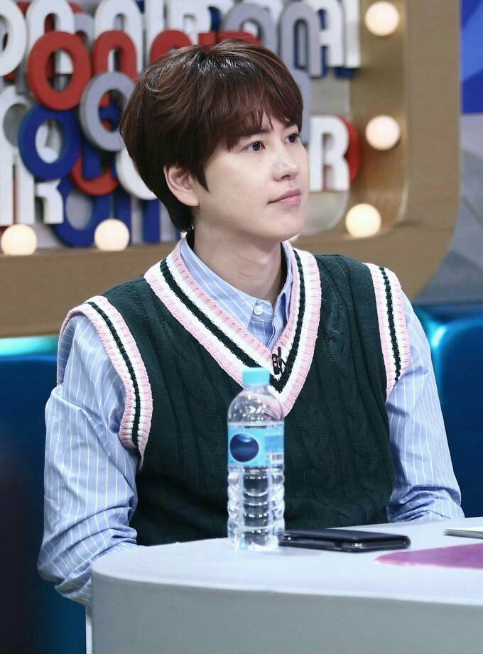 韩国男团成员曺圭贤遇袭负伤,凶手是30岁女生,冲进化妆室行凶|曺圭贤