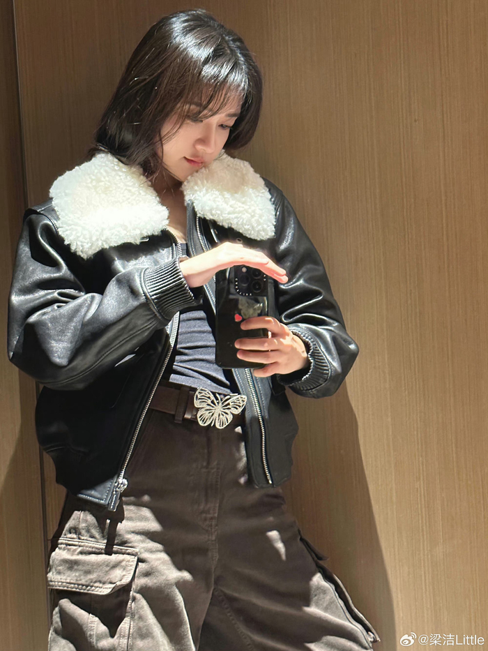 梁洁好可爱哈哈,素颜吃火锅看起来少女感十足……|梁洁|可爱_新浪新闻