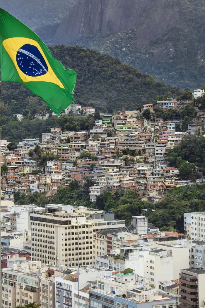 时事看点>正文>|里约热内卢我有时想,巴西一方面追求自由民主,一方面